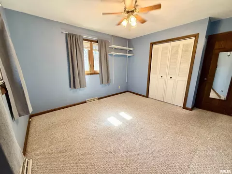 317 5th St, Silvis, IL 61282 photo 20