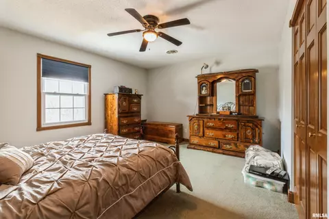8 Hillcrest Ct, Park View, IA 52748 photo 19