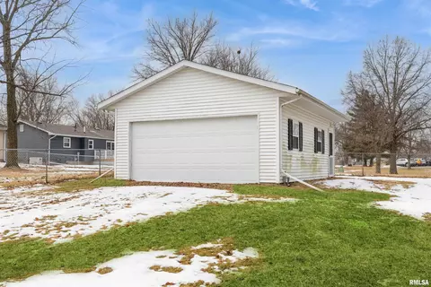 8 Hillcrest Ct, Park View, IA 52748 photo 8