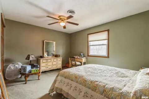8 Hillcrest Ct, Park View, IA 52748 photo 20