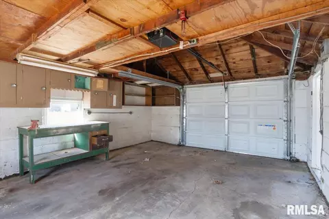 3306 40th St, Moline, IL 61265 photo 31