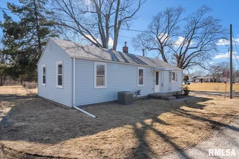 3306 40th St, Moline, IL 61265 photo 2
