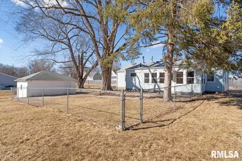 3306 40th St, Moline, IL 61265 photo 32