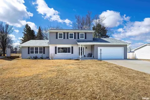6 Hillcrest Ct, Park View, IA 52748