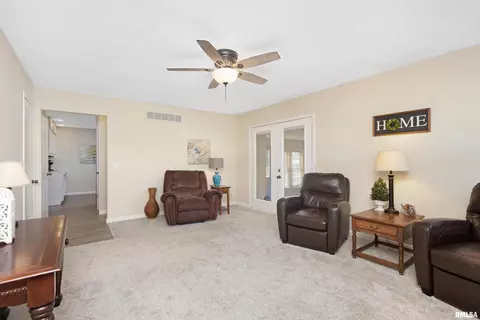 6 Hillcrest Ct, Park View, IA 52748 photo 14
