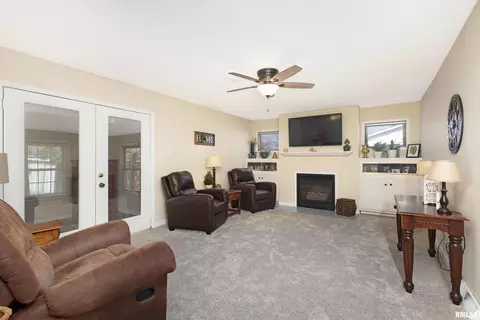 6 Hillcrest Ct, Park View, IA 52748 photo 13