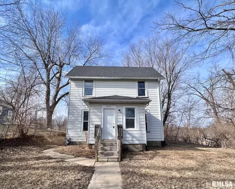 1330 Mississippi Ave, Davenport, IA 52803