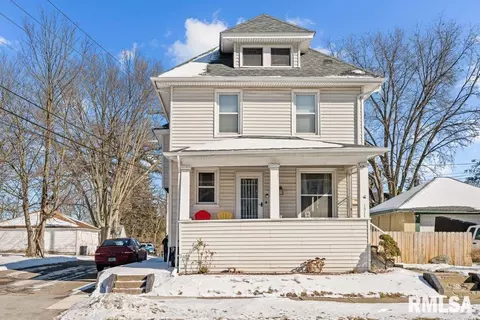 1511 Grand Ave, Davenport, IA 52803