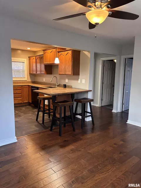 220 E Kellogg Ave, Kewanee, IL 61443 photo 7