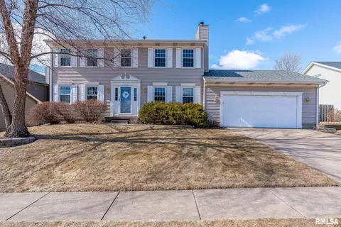 4312 Regency Pl, Davenport, IA 52806
