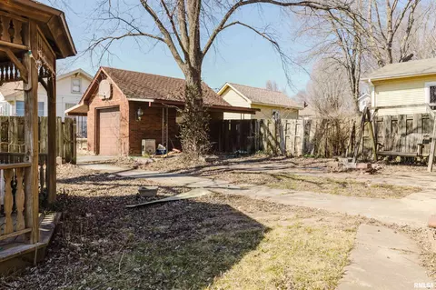 601 N Main St, Anna, IL 62906 photo 27