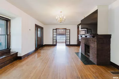 601 N Main St, Anna, IL 62906 photo 4