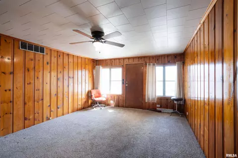403 N Seba St, Hurst, IL 62949 photo 11