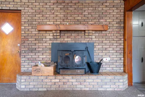 403 N Seba St, Hurst, IL 62949 photo 8