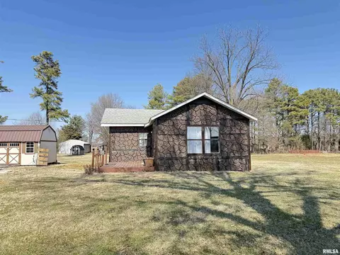 12338 Curie Ln, Marion, IL 62959