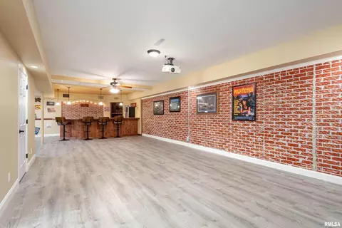 1215 53rd St, Moline, IL 61265 photo 32