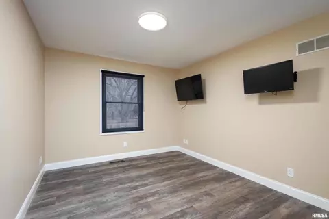 1215 53rd St, Moline, IL 61265 photo 27