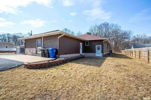 1215 53rd St, Moline, IL 61265 photo 7