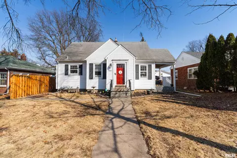 1929 Warren St, Davenport, IA 52804
