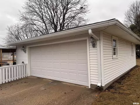 342 E Mcclure St, Kewanee, IL 61443 photo 4