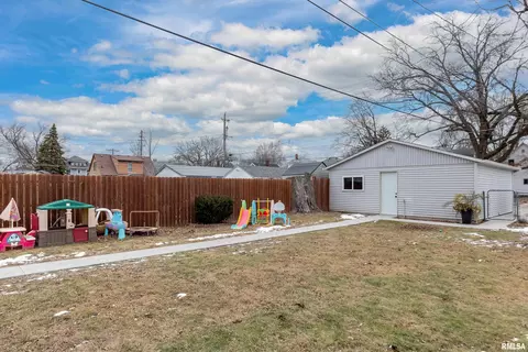 1920 14th St, Moline, IL 61265 photo 28