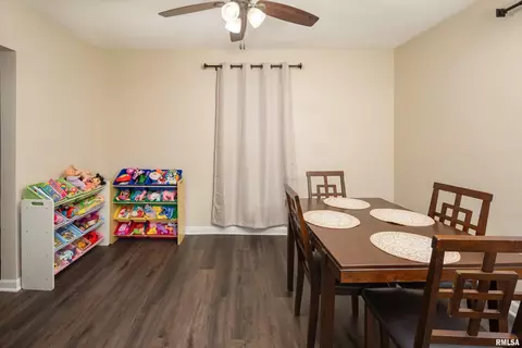 1920 14th St, Moline, IL 61265 photo 8