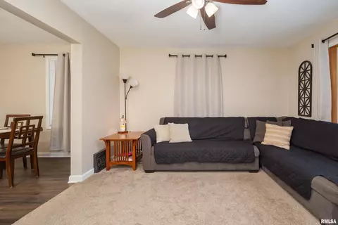 1920 14th St, Moline, IL 61265 photo 5