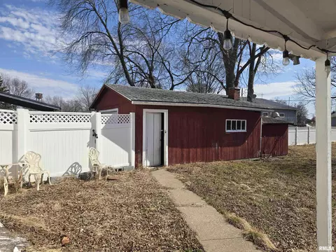203 E Main St, Clayton, IL 62324 photo 12