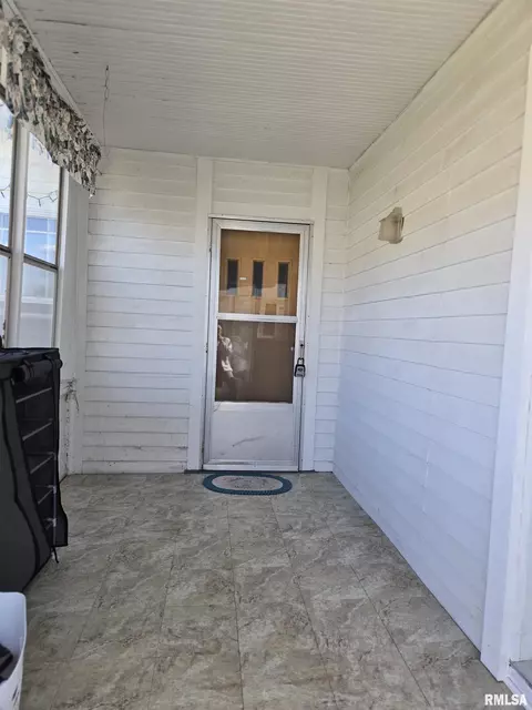 203 E Main St, Clayton, IL 62324 photo 2
