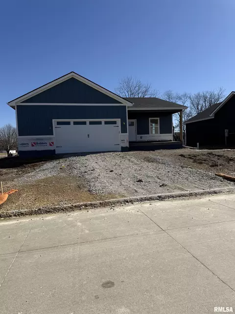 1543 Westport Dr, Davenport, IA 52804