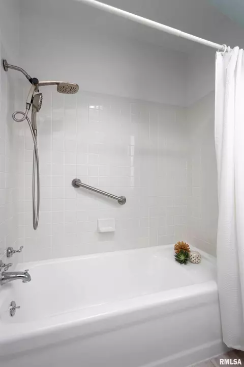 1405 27th St, Moline, IL 61265 photo 16
