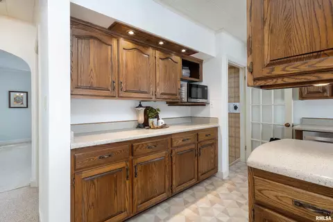 1405 27th St, Moline, IL 61265 photo 10
