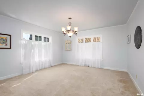1405 27th St, Moline, IL 61265 photo 8