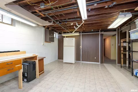 1405 27th St, Moline, IL 61265 photo 31