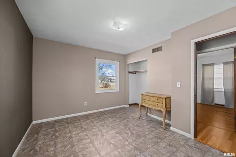 1105 12th St, Viola, IL 61486 photo 12