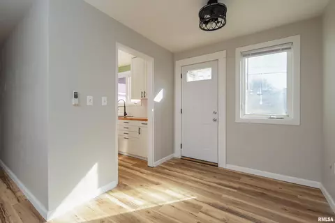 3806 10th Ave, Moline, IL 61265 photo 6