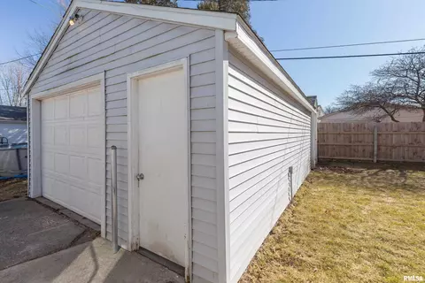 3806 10th Ave, Moline, IL 61265 photo 23