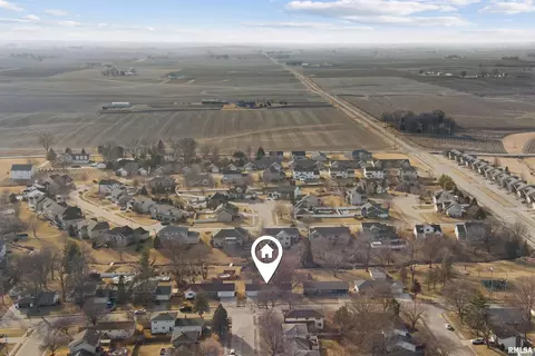 208 S 8th St, Eldridge, IA 52748 photo 35
