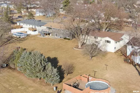 208 S 8th St, Eldridge, IA 52748 photo 27