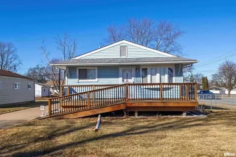 2526 N Nevada Ave, Davenport, IA 52804