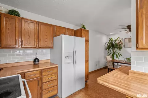 1858 53rd St, Moline, IL 61265 photo 9