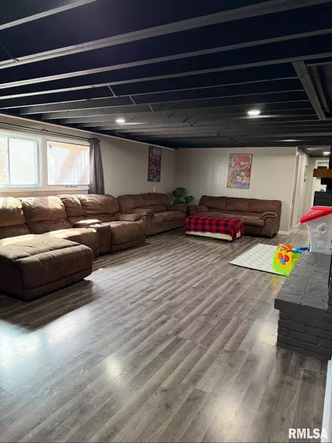 602 N Madison St, Morrison, IL 61270 photo 19