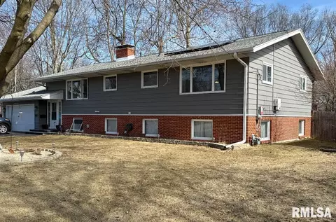 602 N Madison St, Morrison, IL 61270 photo 2