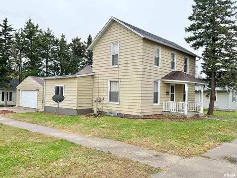 503 W 6th St, Tipton, IA 52772