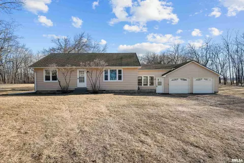10290 One Mile Rd, Thomson, IL 61285