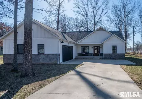 410 Margaret Dr, Herrin, IL 62948