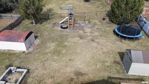301 S Park View Dr, Eldridge, IA 52748 photo 20