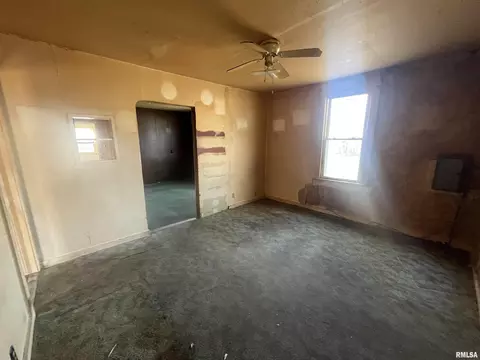 220 E Willard St, Wataga, IL 61488 photo 7