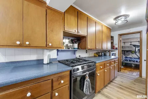 1820 43rd St, Moline, IL 61265 photo 7