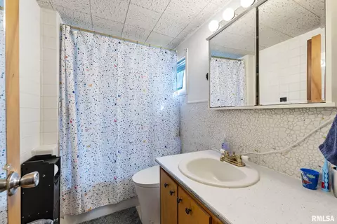 1820 43rd St, Moline, IL 61265 photo 15